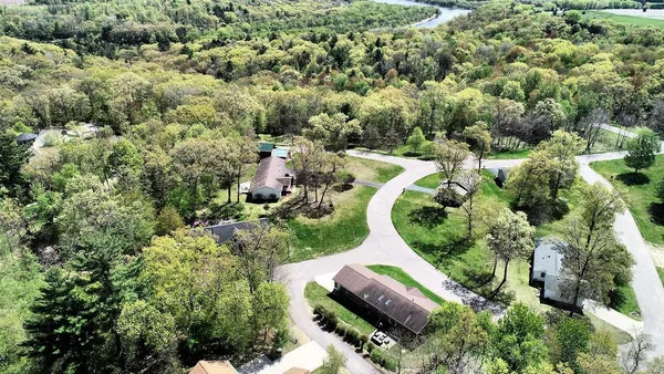 $45,000 | 9-10 Dakota Ridge Road, Baraboo, WI 53913