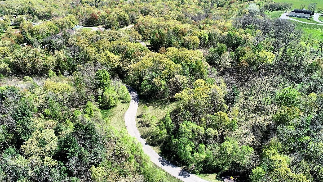 9-10 Dakota Ridge Road Baraboo, WI 53913 - Photo 19 of 34