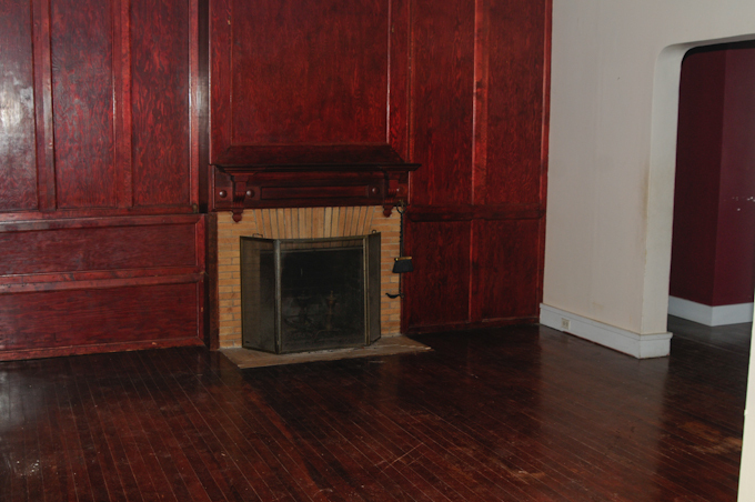 7 Sergeant St living room fireplace