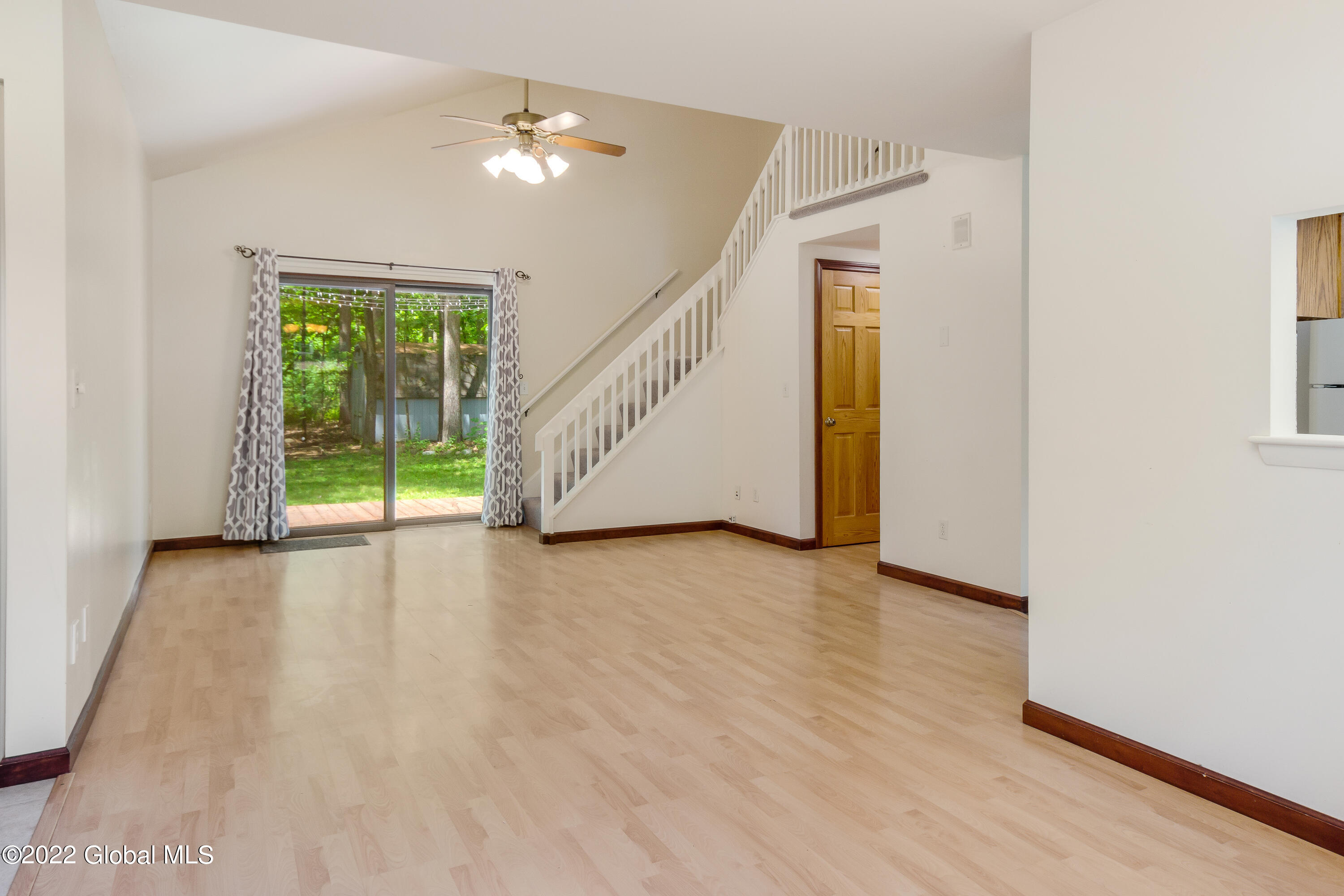 61 Wake Robin Road Malta, NY 12020 - Photo 3 of 25 61 Wake Robin Rd 4