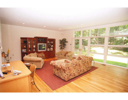 21 Partridge Road Lexington, MA 02420 - Photo 4 of 7