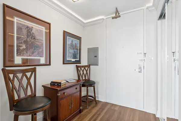 $239,900 | 1700 East 56th Street, Unit 1505, Chicago, IL 60637