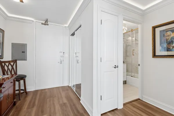 $239,900 | 1700 East 56th Street, Unit 1505, Chicago, IL 60637