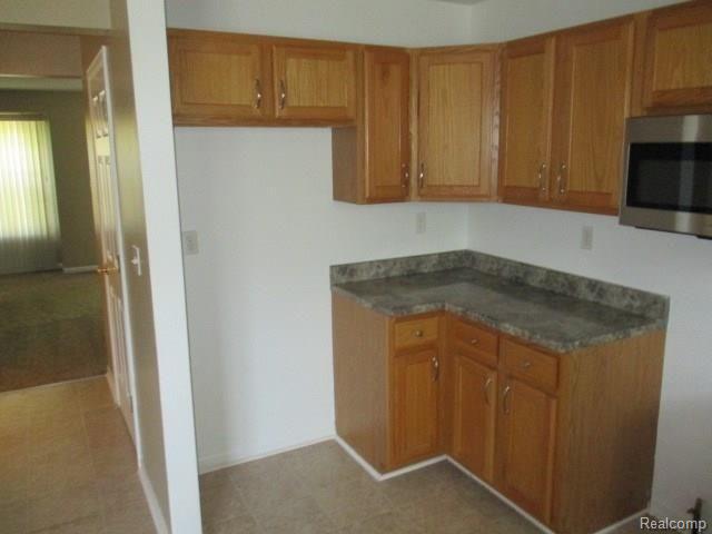 434 Salliotte Road Ecorse, MI 48229 - Photo 9 of 21 IMG_3052.JPG