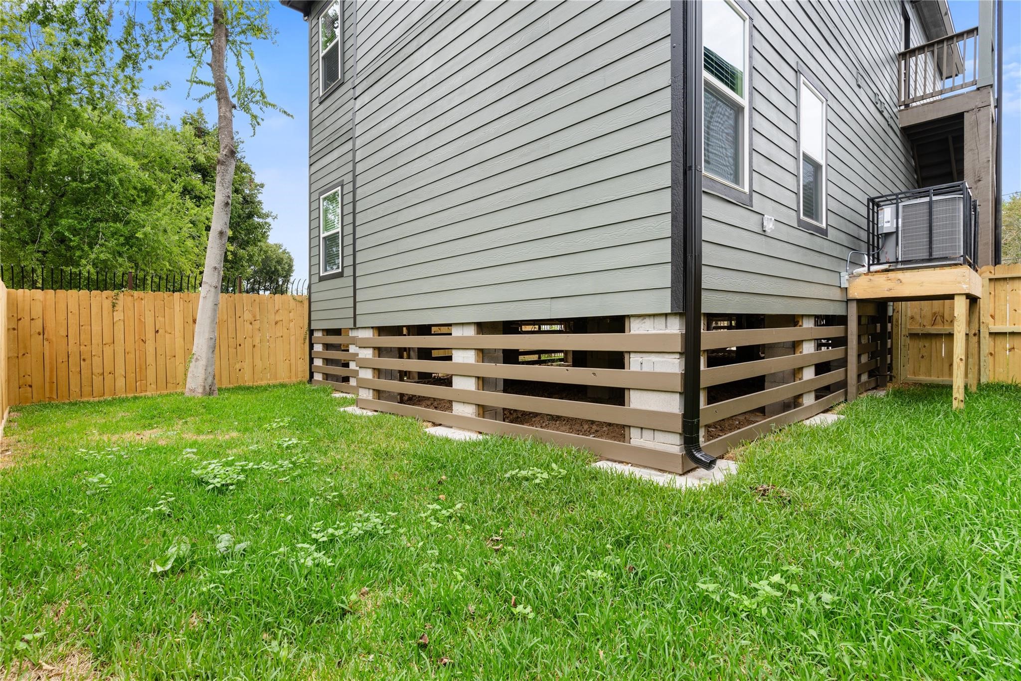 1321 East 35th Street, Unit B Houston, TX 77022 - Photo 22 of 24