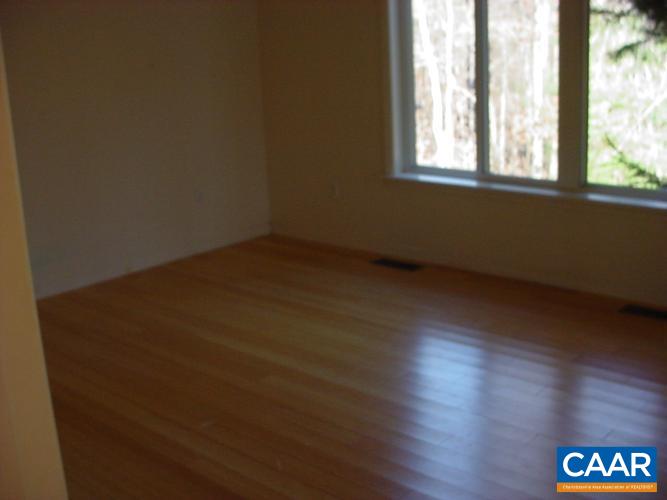 71 The Way Buckingham, VA 23921 - Photo 7 of 14 Gallery Image 7