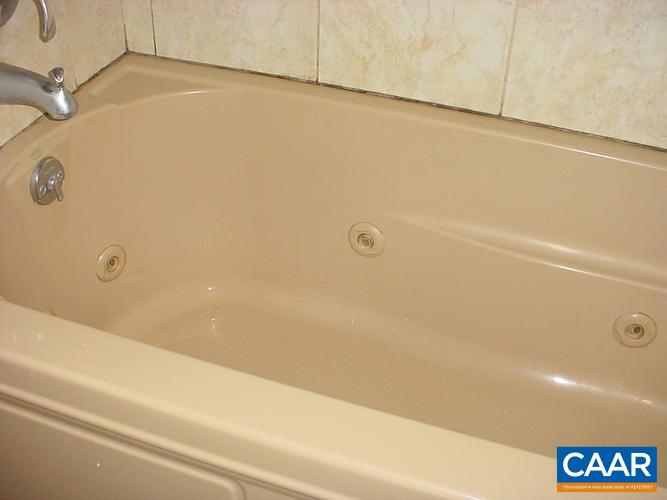 71 The Way Buckingham, VA 23921 - Photo 10 of 14 Gallery Image 10