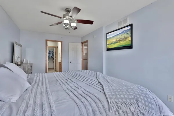 $285,000 | 2423 121st Circle Northeast, Unit C, Blaine, MN 55449