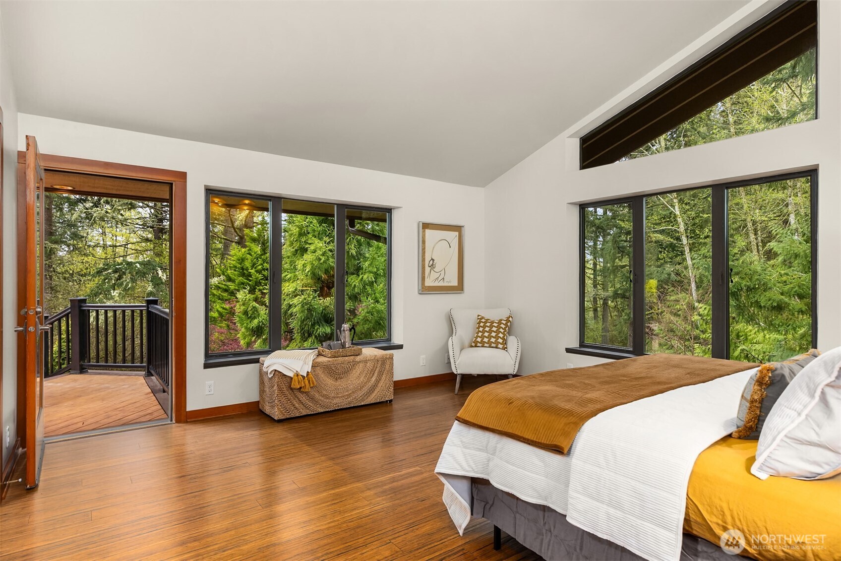 16830 Seminole Road Northeast Poulsbo, WA 98370 - Photo 15 of 38