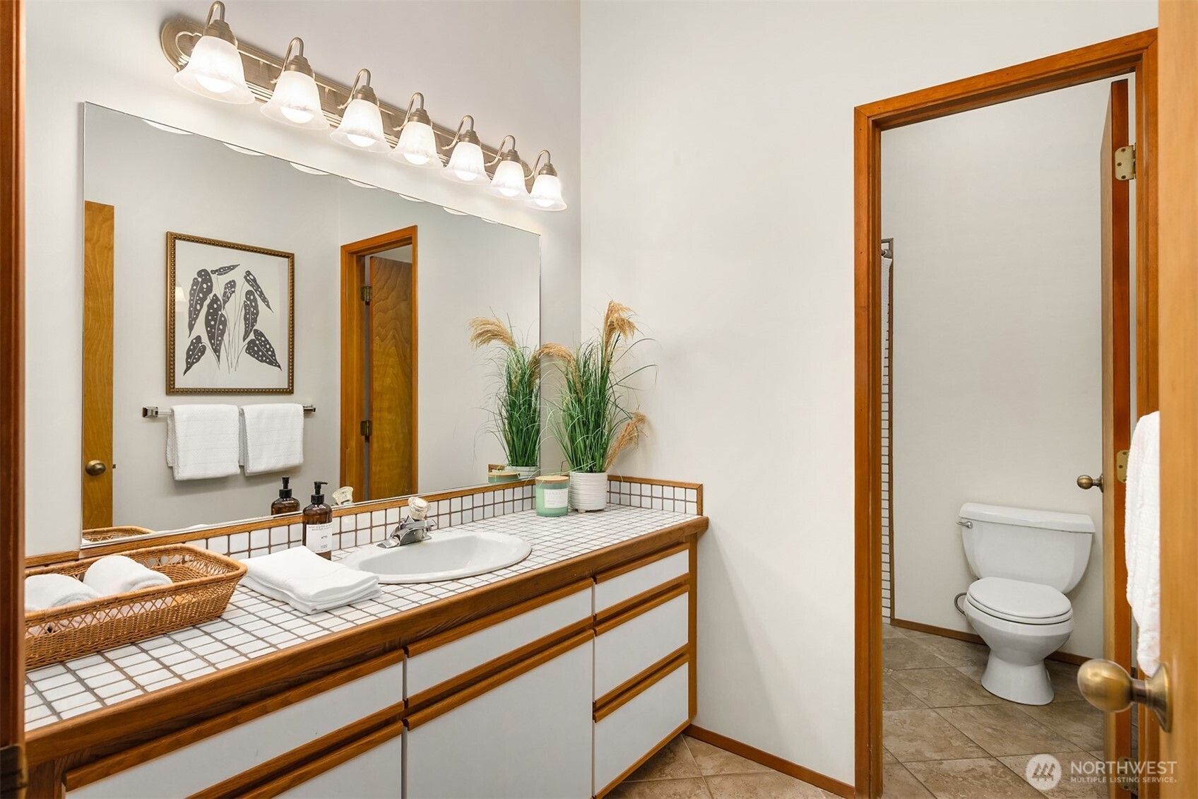 16830 Seminole Road Northeast Poulsbo, WA 98370 - Photo 23 of 38