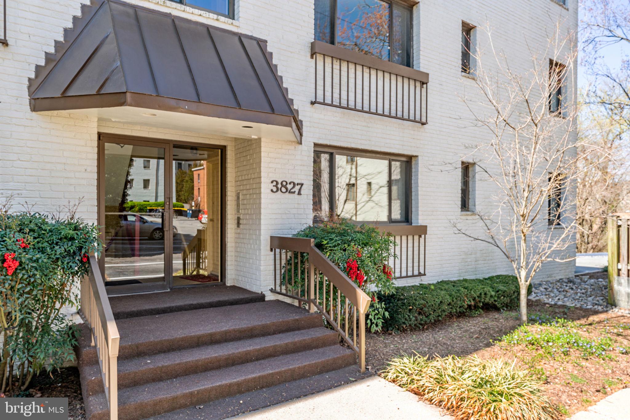 3827 Davis Place Northwest, Unit 5 Washington, DC 20007 - Photo 3 of 31