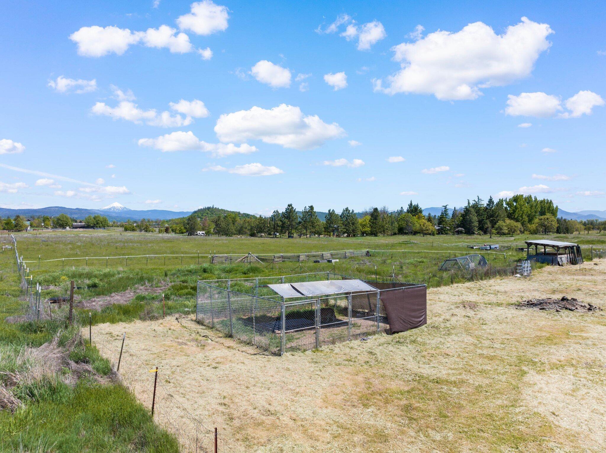 4446 Dodge Road White City, OR 97503 - Photo 15 of 41 15-web-or-mls-DJI_0308
