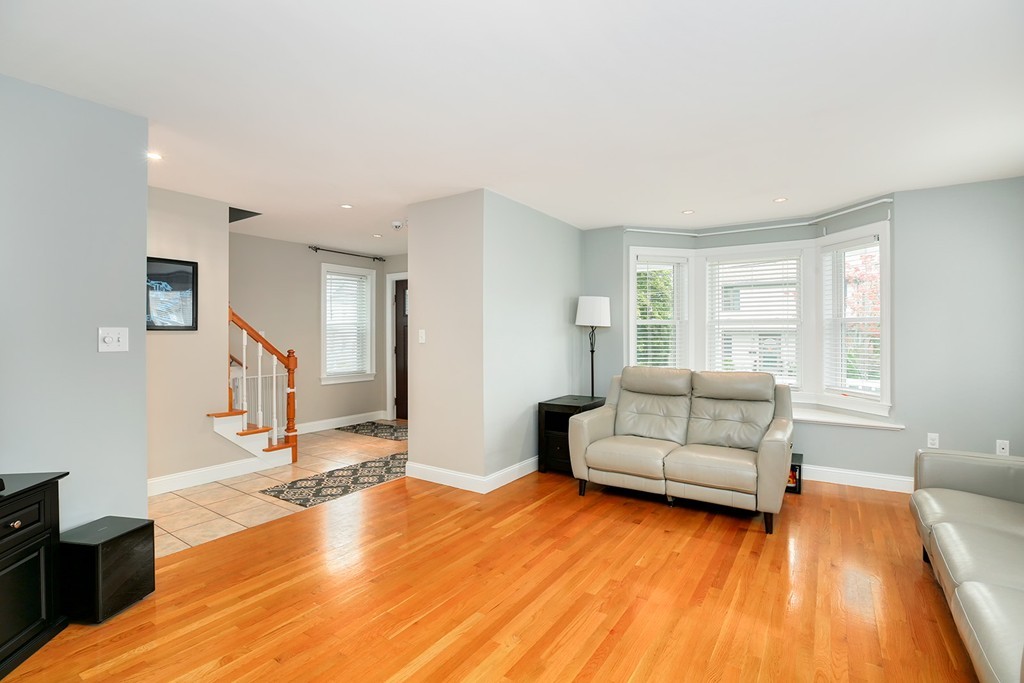 34 Imbaro Road Boston, MA 02136 - Photo 4 of 28 Gallery Image 4