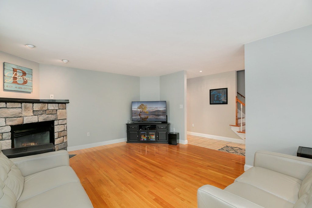 34 Imbaro Road Boston, MA 02136 - Photo 5 of 28 Gallery Image 5