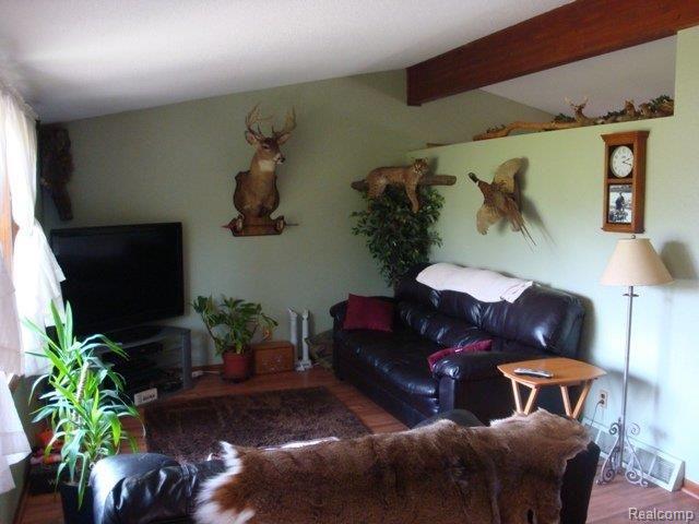 1932 Toben Road Carleton, MI 48117 - Photo 4 of 14 DSC04827.jpg