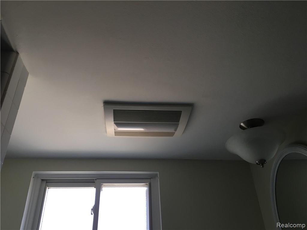 35079 Bobcean Road Clinton Township, MI 48035 - Photo 22 of 30 ED2A514F-20AE-4E4D-B043-5FF2373B9825.jpeg