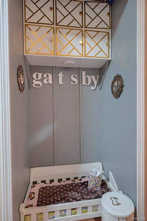 1370 Crescent Lane Rochester Hills, MI 48306 - Photo 17 of 25