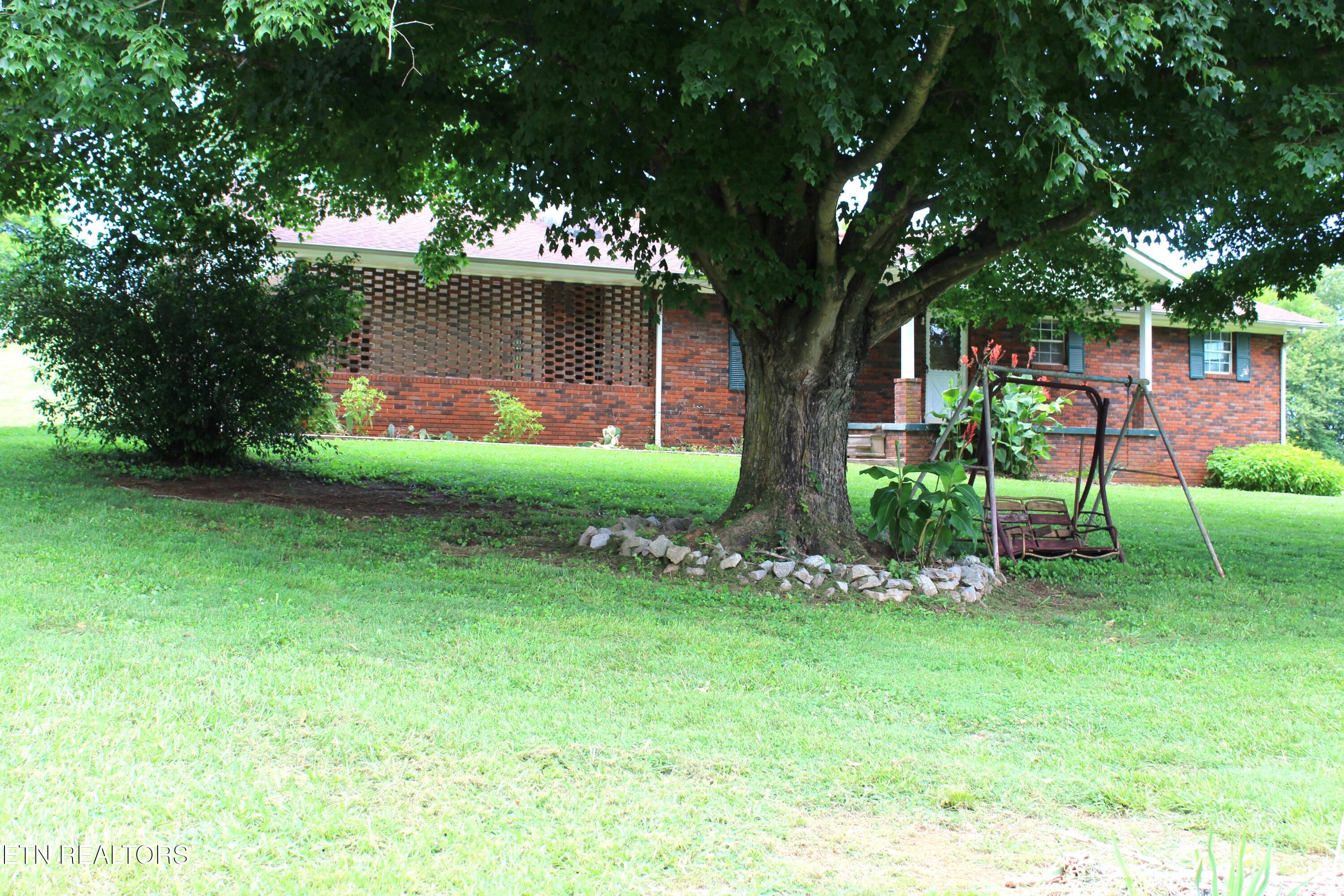 241 Meadow Brook Road Sweetwater, TN 37874 - Photo 5 of 23 IMG_5286