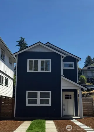 $550,000 | 4004 Courtland Place South, Seattle, WA 98118