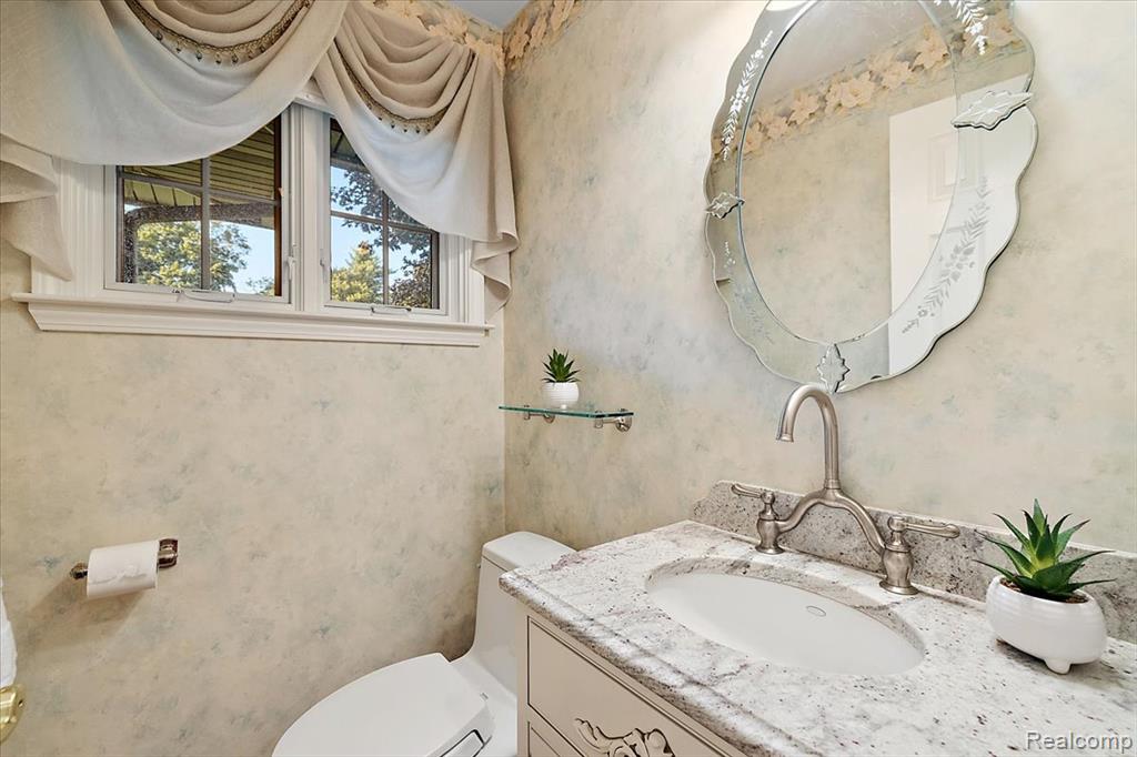 960 North Reading Road Bloomfield Hills, MI 48304 - Photo 20 of 43