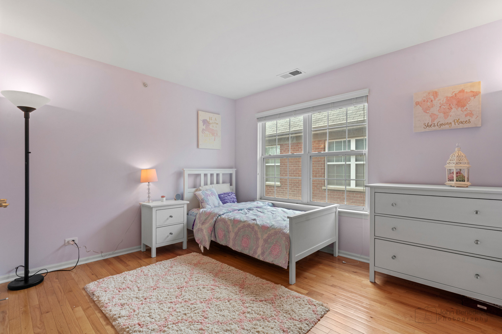 220 River Front Drive Mount Prospect, IL 60056 - Photo 25 of 33 a room with a bed and a window