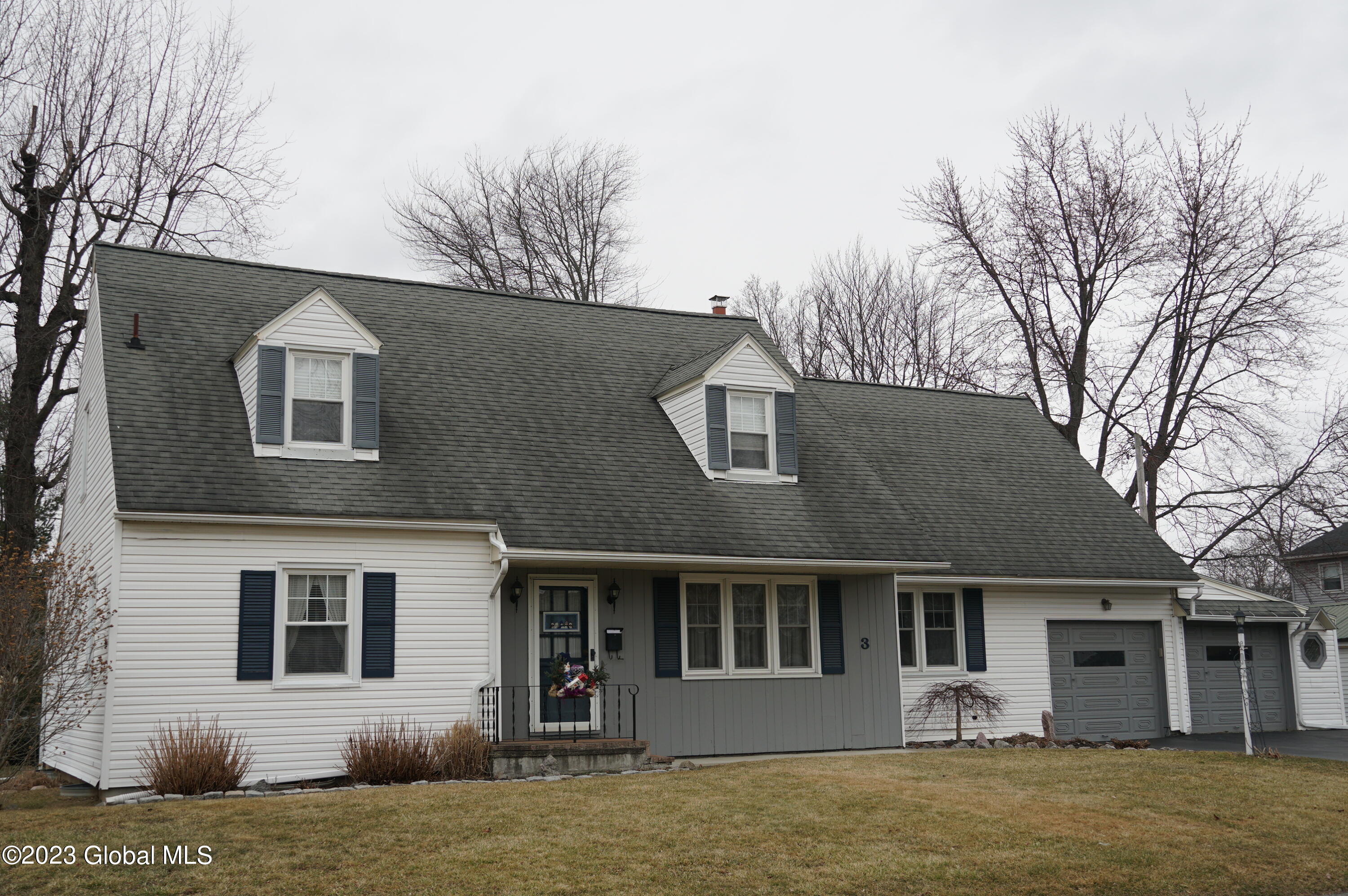 3 George Street Rensselaer, NY 12144 - Photo 2 of 42 DSC08346