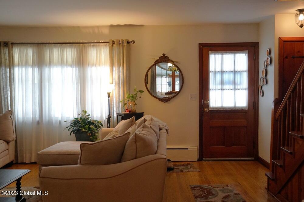 3 George Street Rensselaer, NY 12144 - Photo 5 of 42 DSC08363 - Copy_inPixio