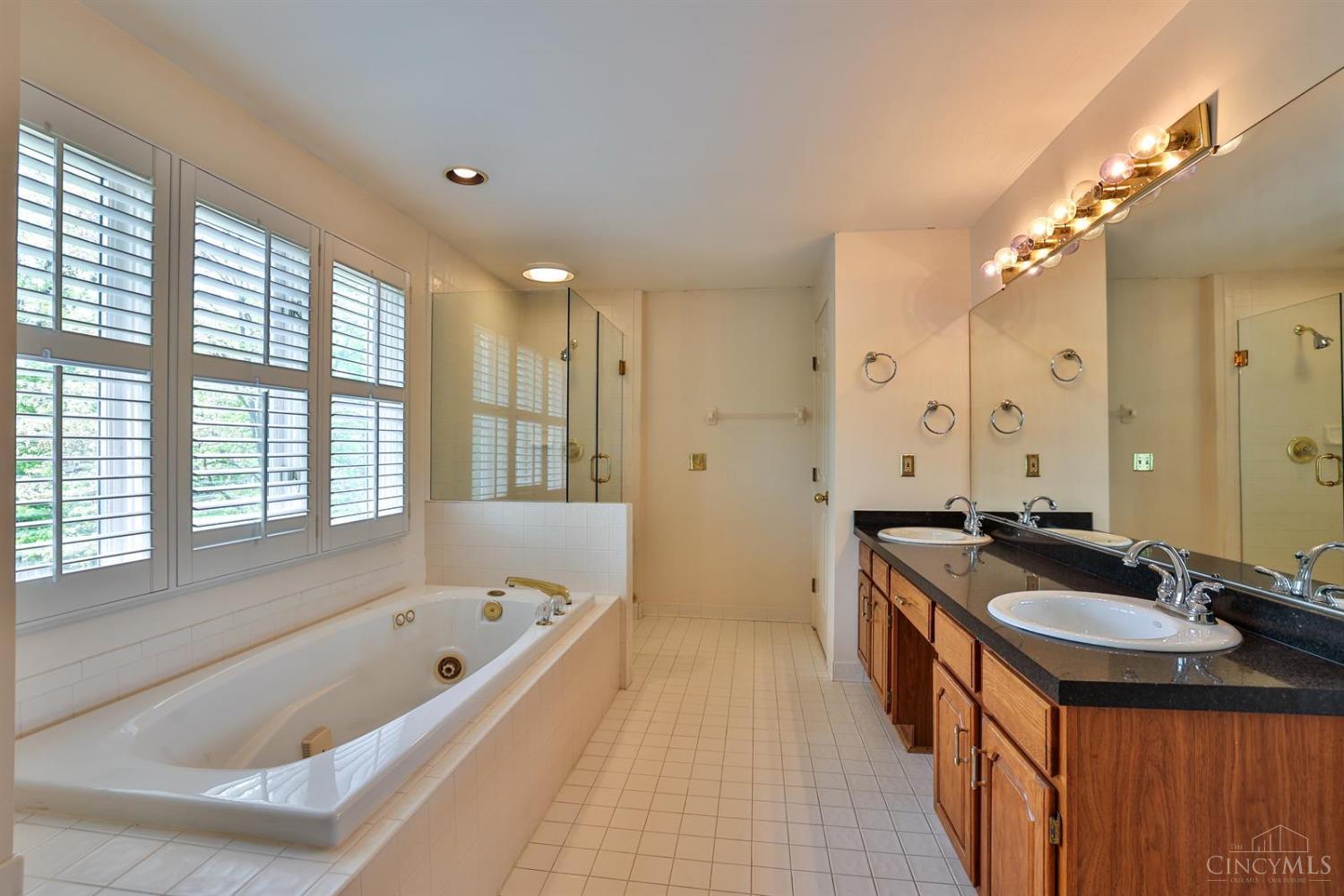 5785 Miami Road Cincinnati, OH 45243 - Photo 30 of 67