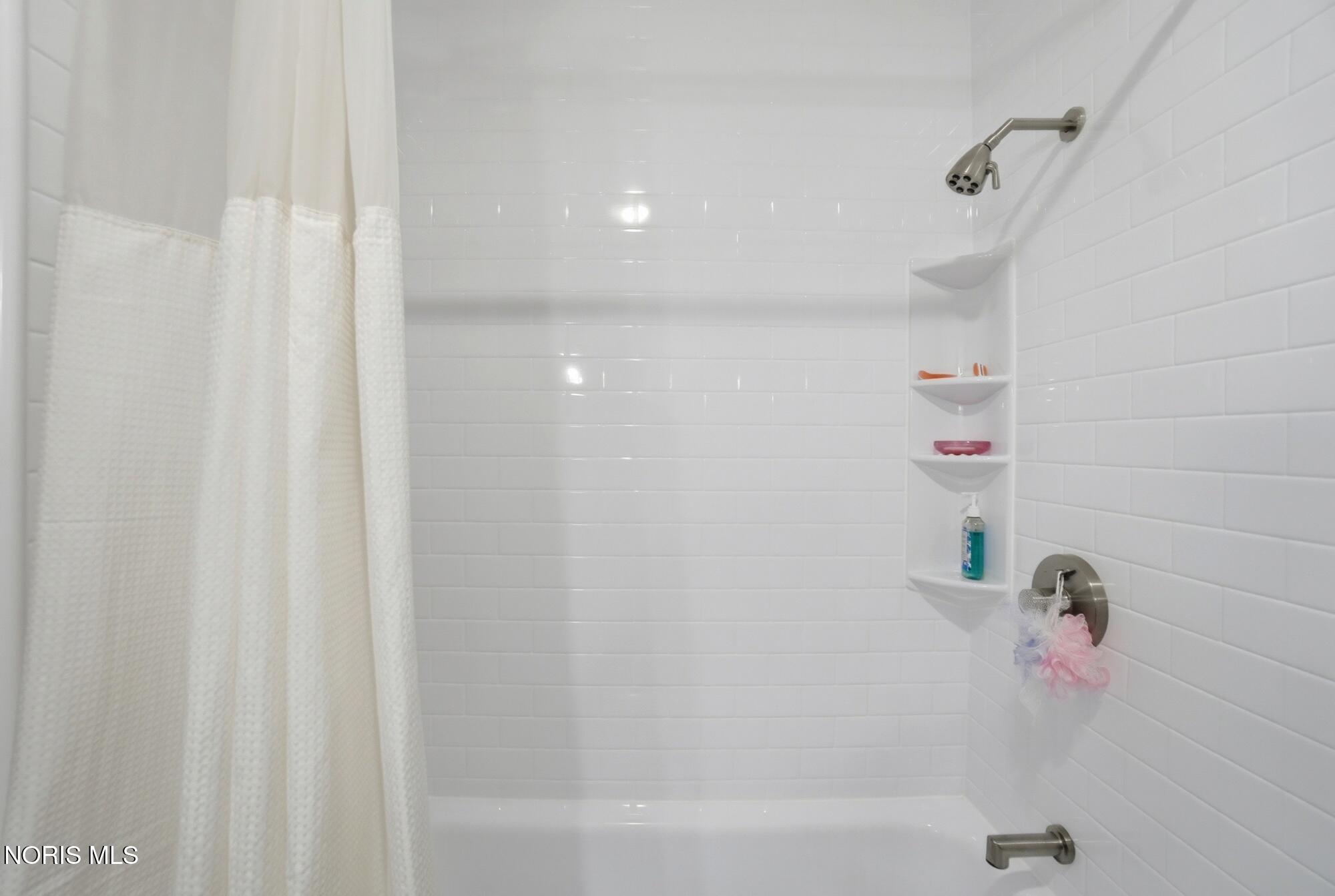 8675 Reitz Road Perrysburg, OH 43551 - Photo 26 of 34 Gallery Image 26