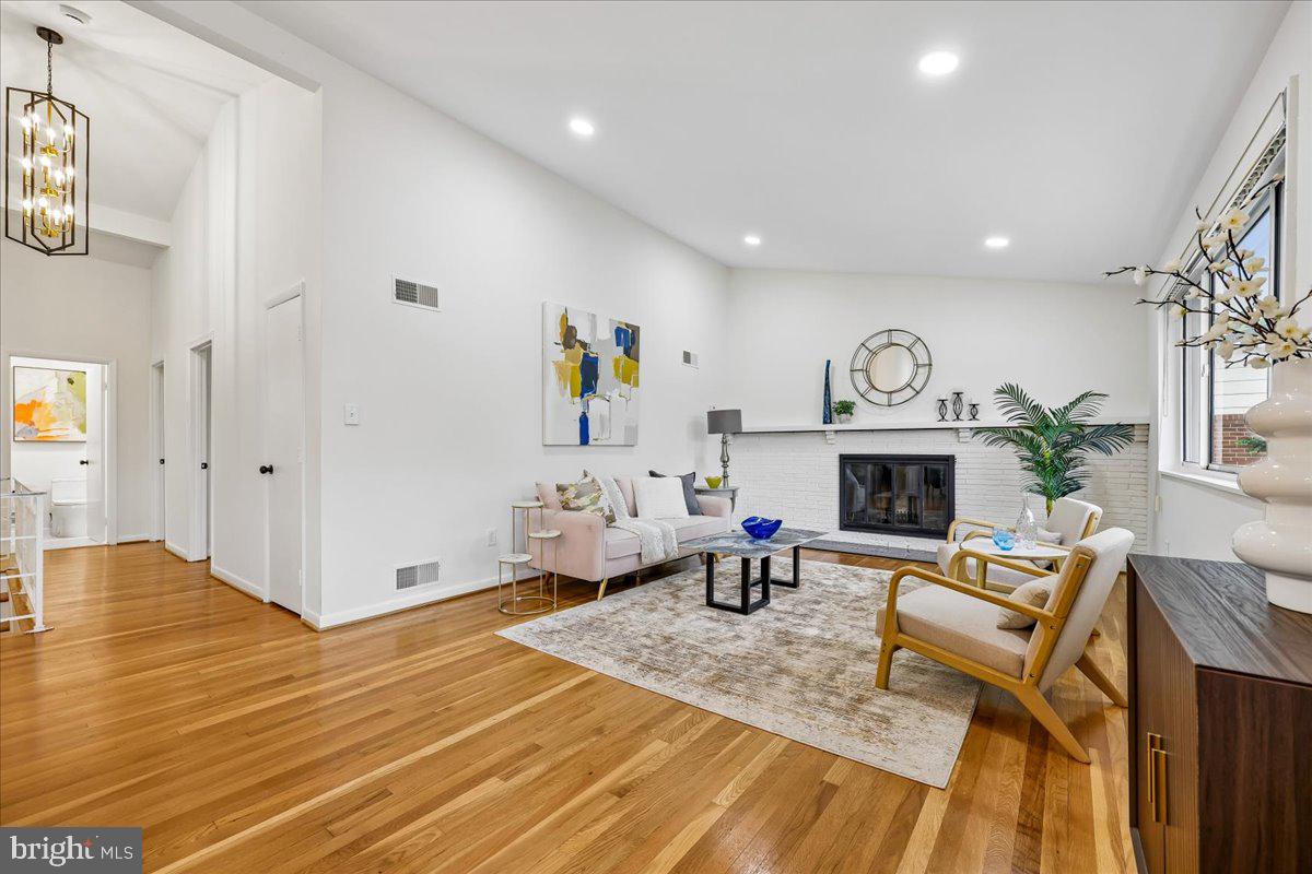 1105 Lamberton Drive Silver Spring, MD 20902 - Photo 22 of 87 Bright and inviting living space.