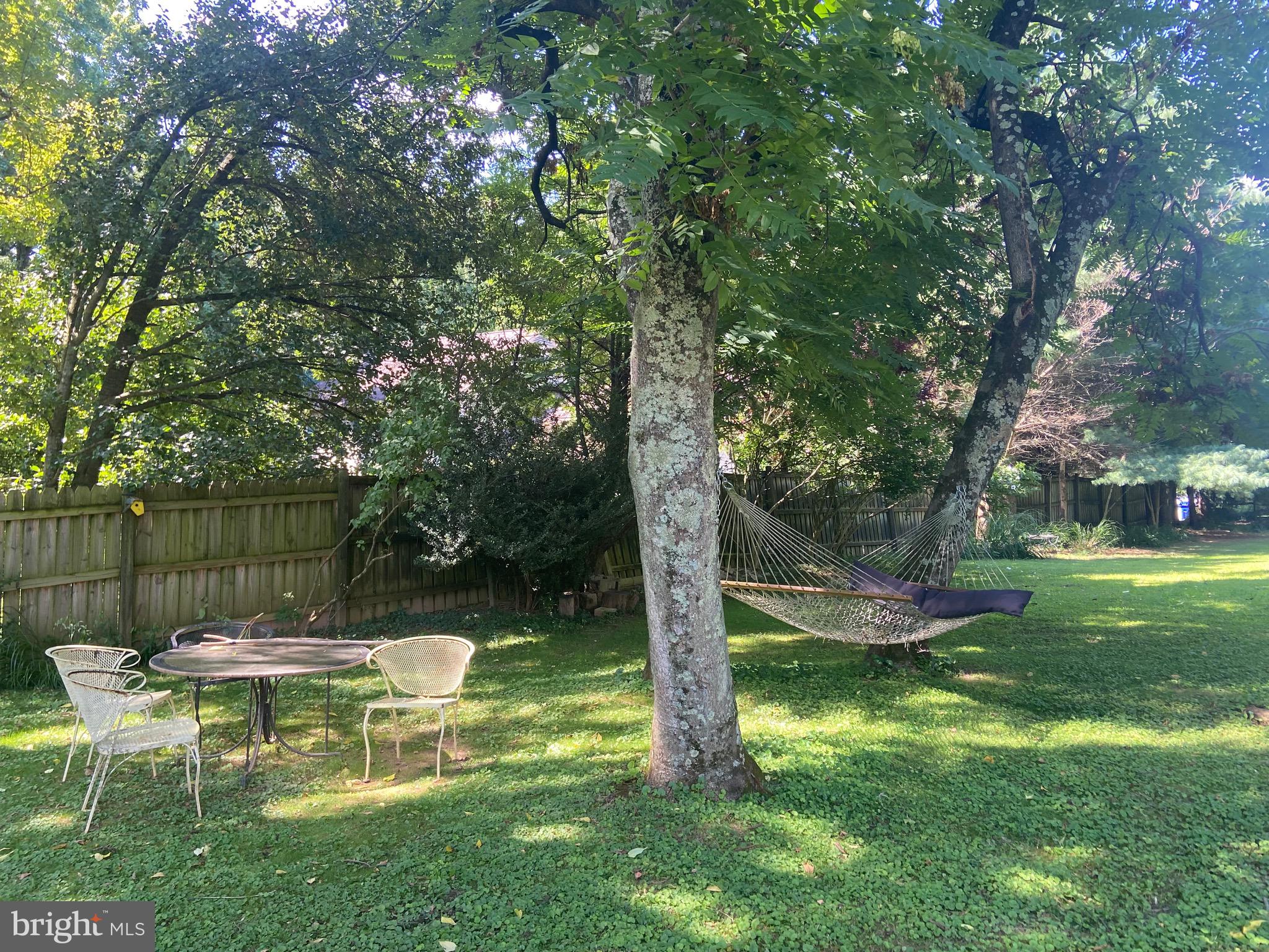 13300 Darnestown Road Gaithersburg, MD 20878 - Photo 13 of 73 Sitting area next to the fountain !