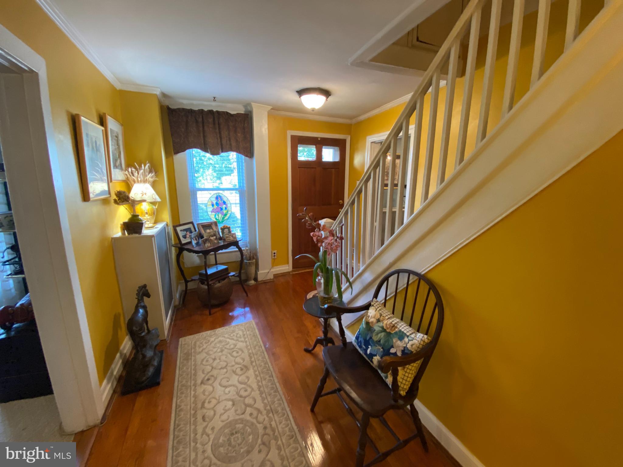 13300 Darnestown Road Gaithersburg, MD 20878 - Photo 25 of 73 Second staircase to the bedroom level!