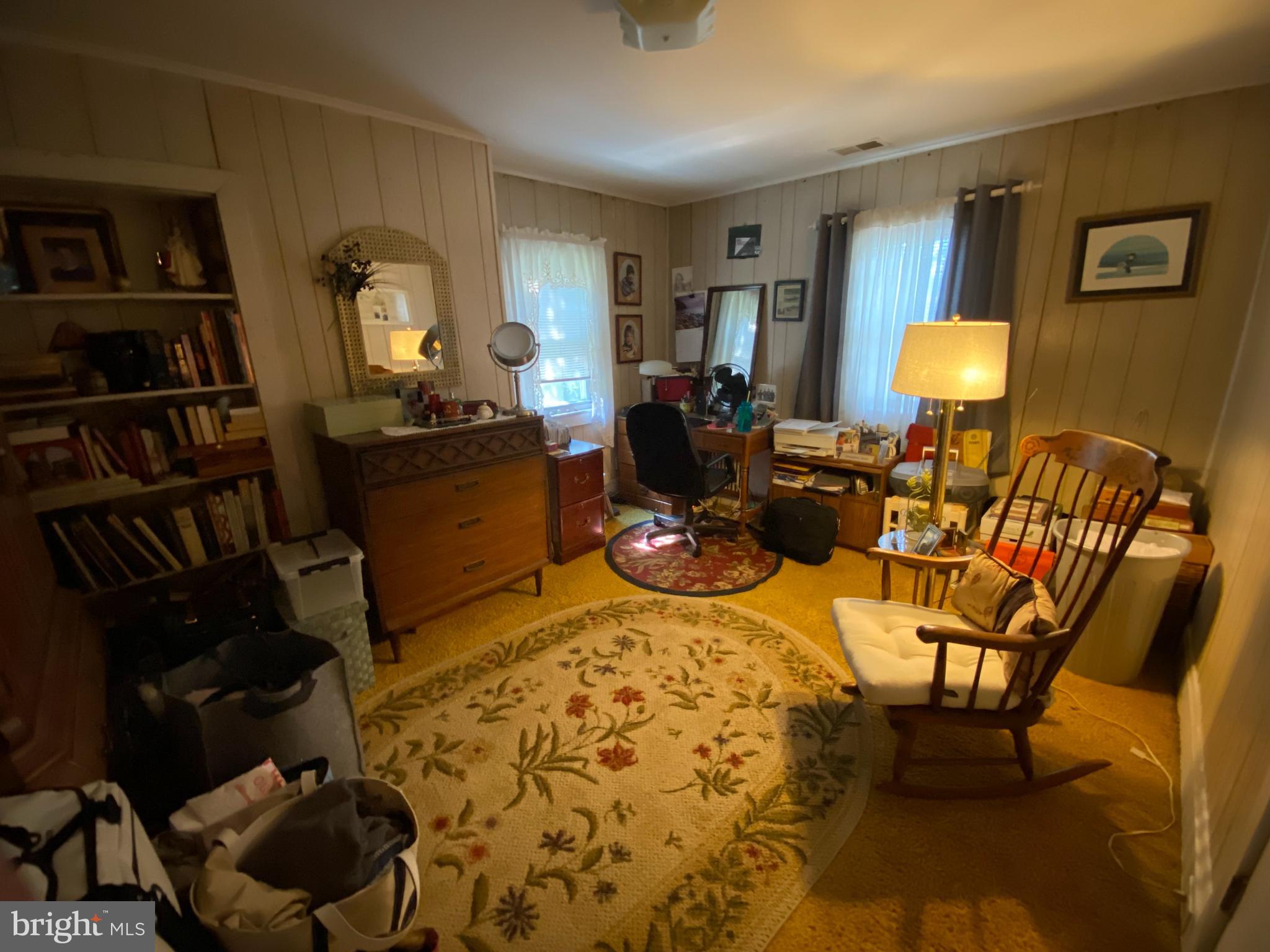 13300 Darnestown Road Gaithersburg, MD 20878 - Photo 42 of 73 Living Room!