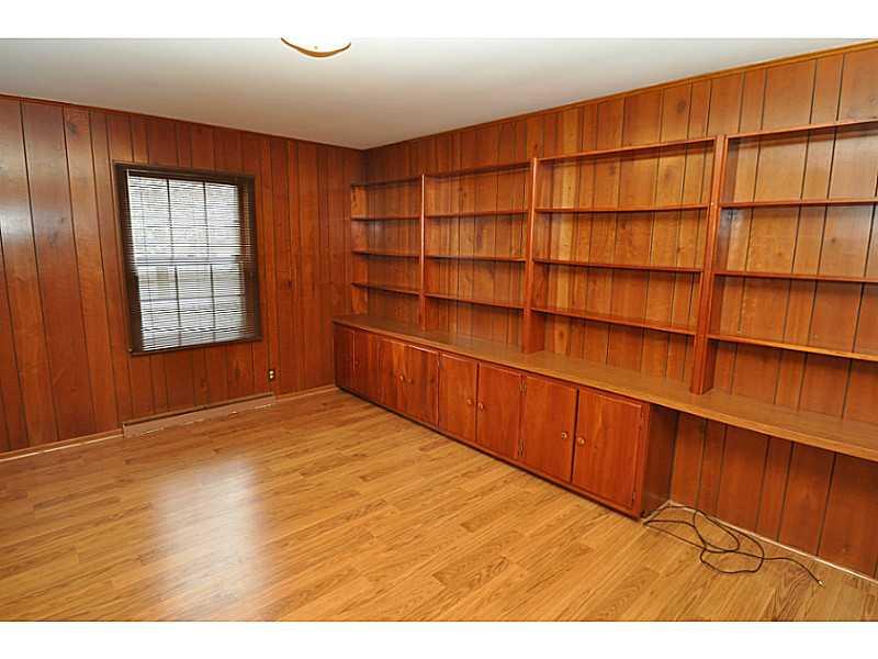 633 Alwyne Road Carmel, IN 46032 - Photo 11 of 14 Gallery Image 11