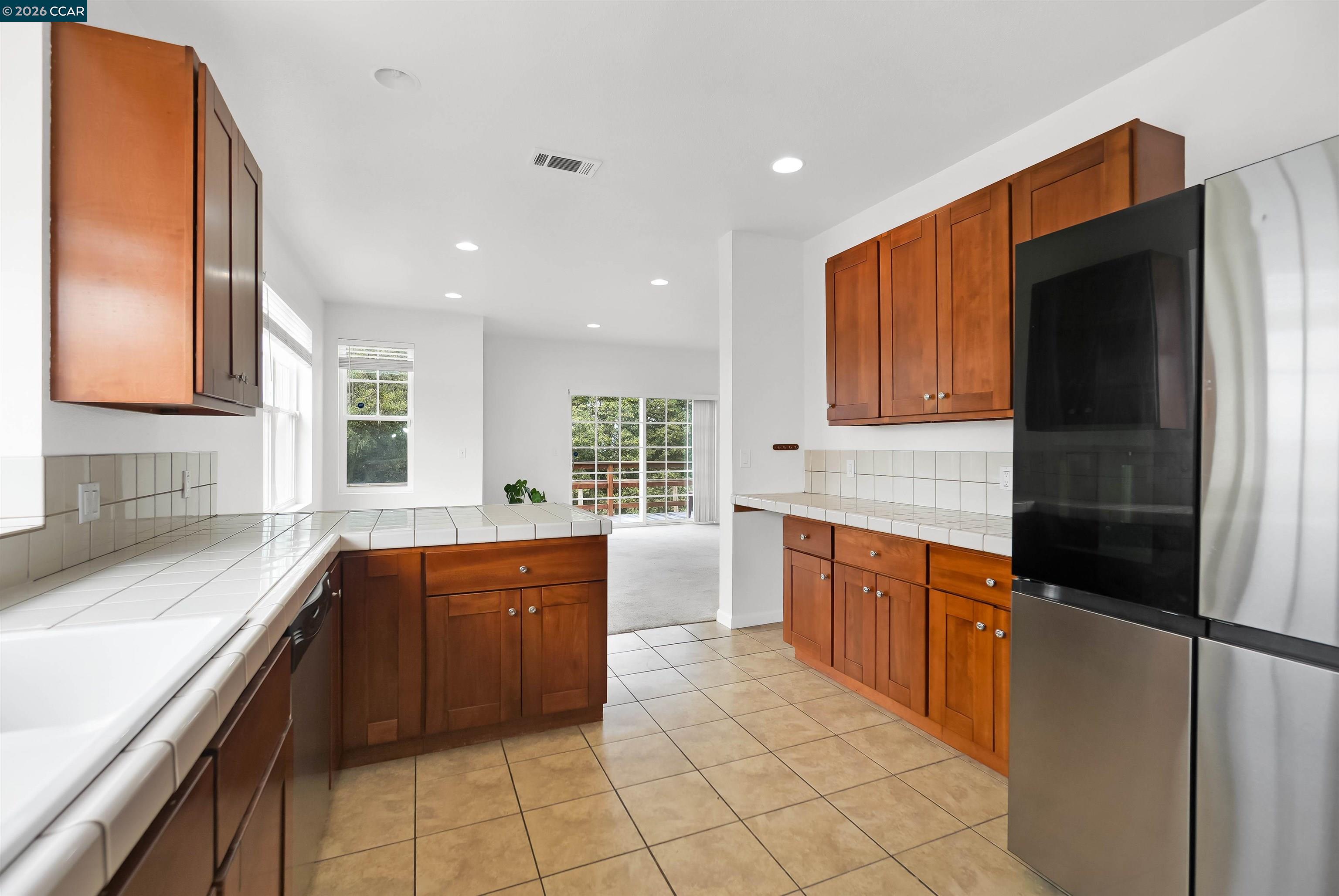 213 North Rancho Place Pinole, CA 94564 - Photo 26 of 63