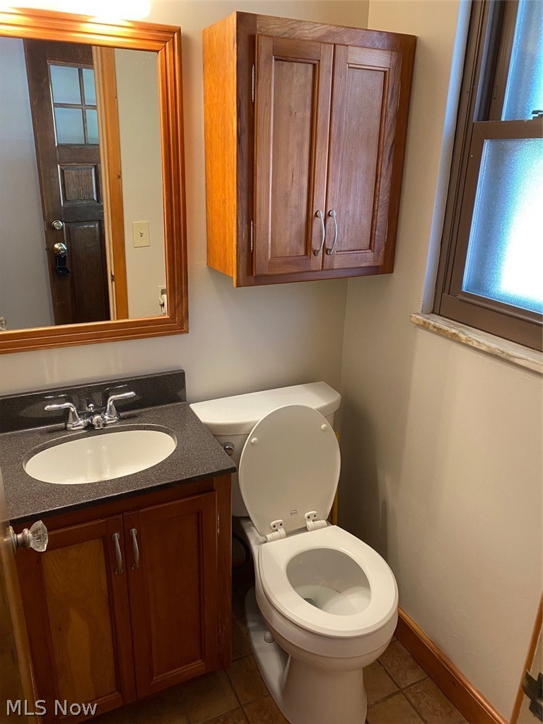 6430 Columbia Road Olmsted Falls, OH 44138 - Photo 8 of 40