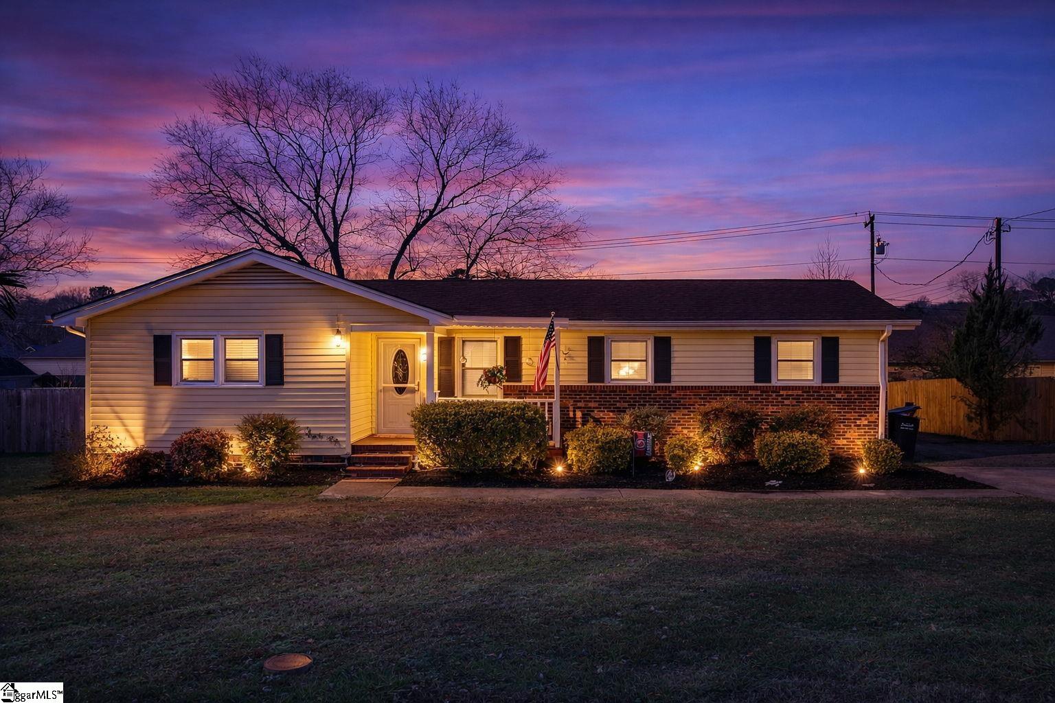 208 Agewood Drive Simpsonville, SC 29680 - Photo 1 of 23