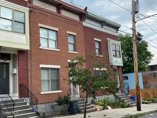 $189,000 | 39 Alexander Street, Albany, NY 12202