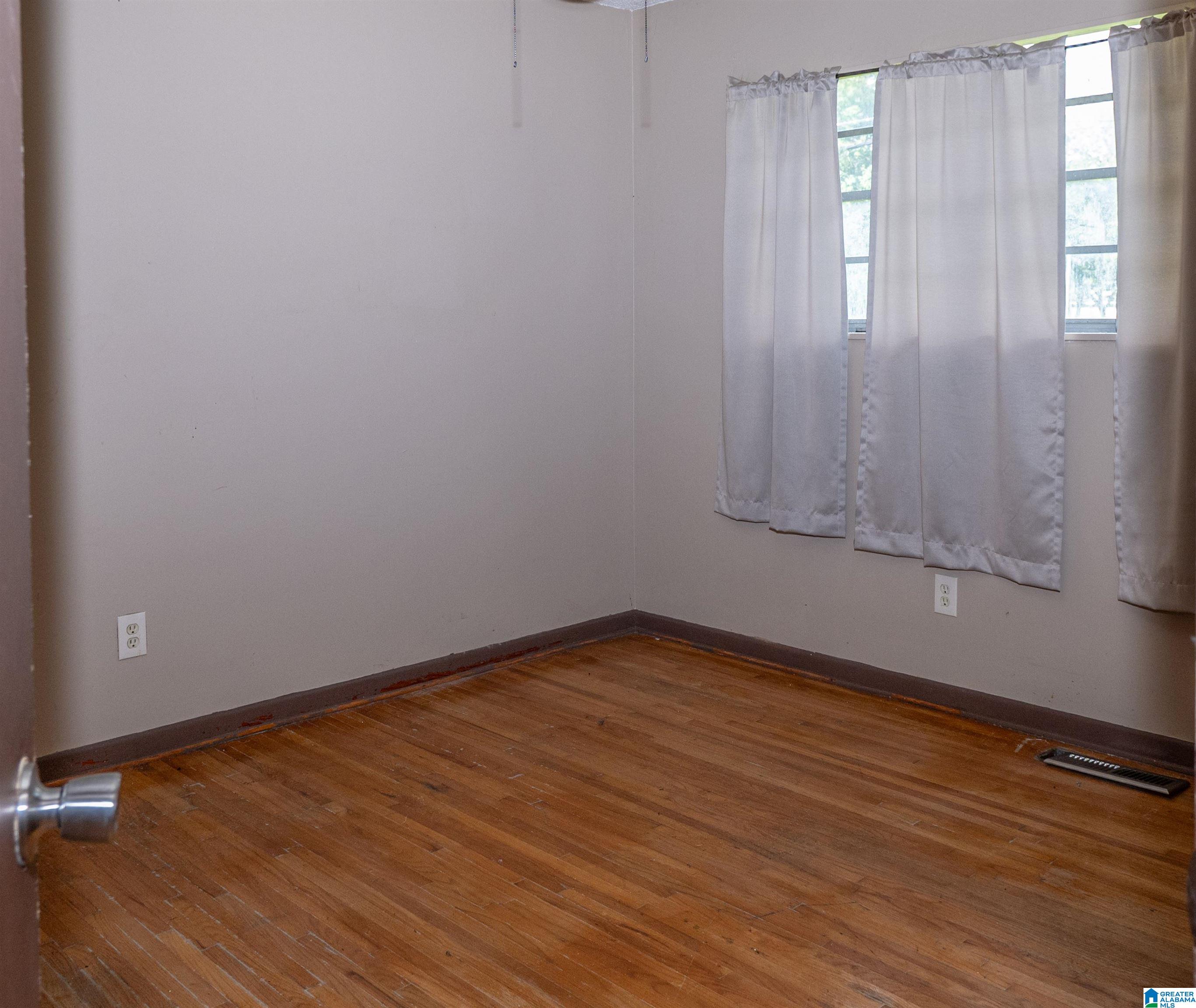 2300 Roberta Road Birmingham, AL 35214 - Photo 6 of 11