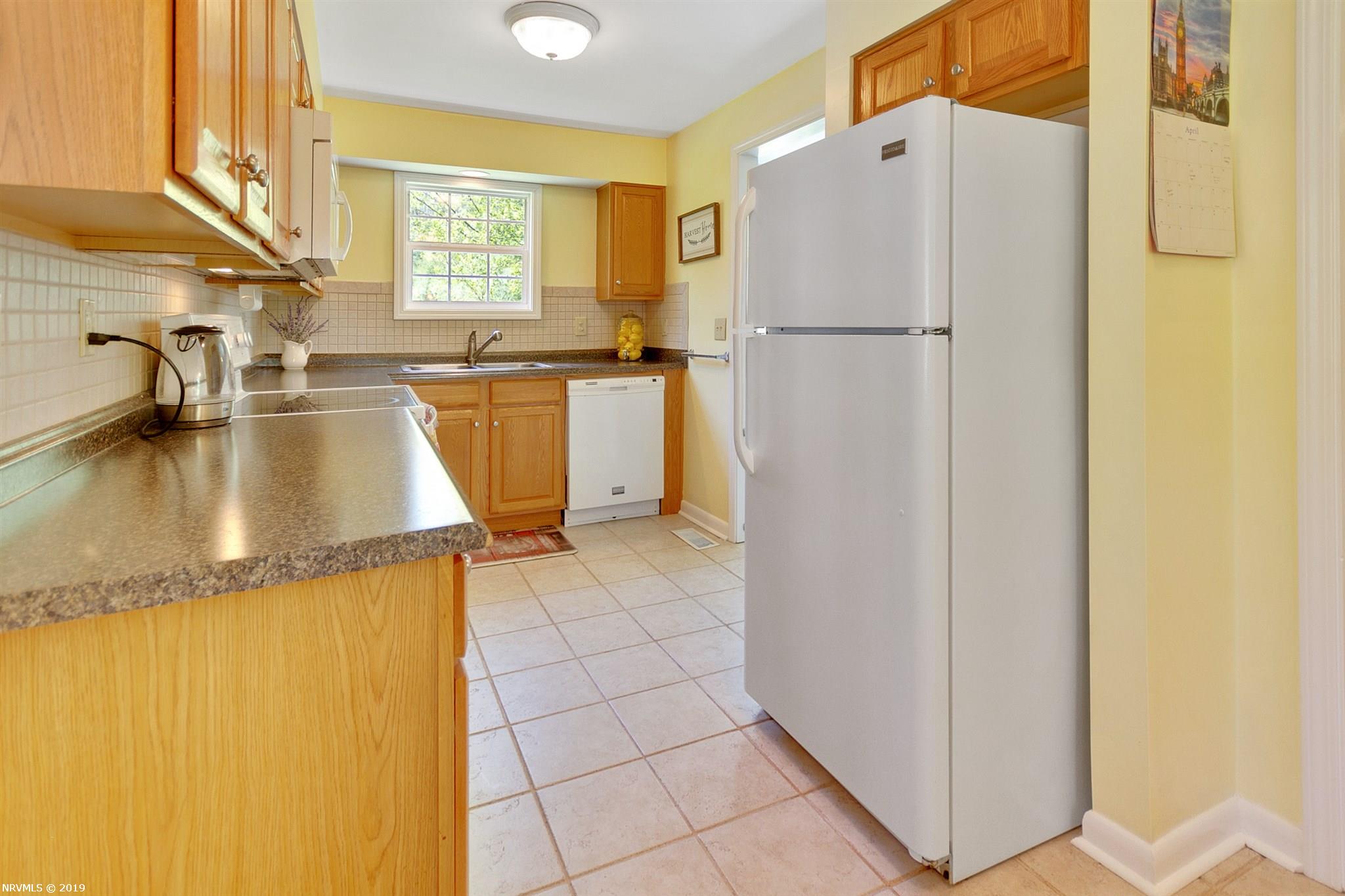 3021 Pilot Road Christiansburg, VA 24073 - Photo 9 of 56 Gallery Image 9