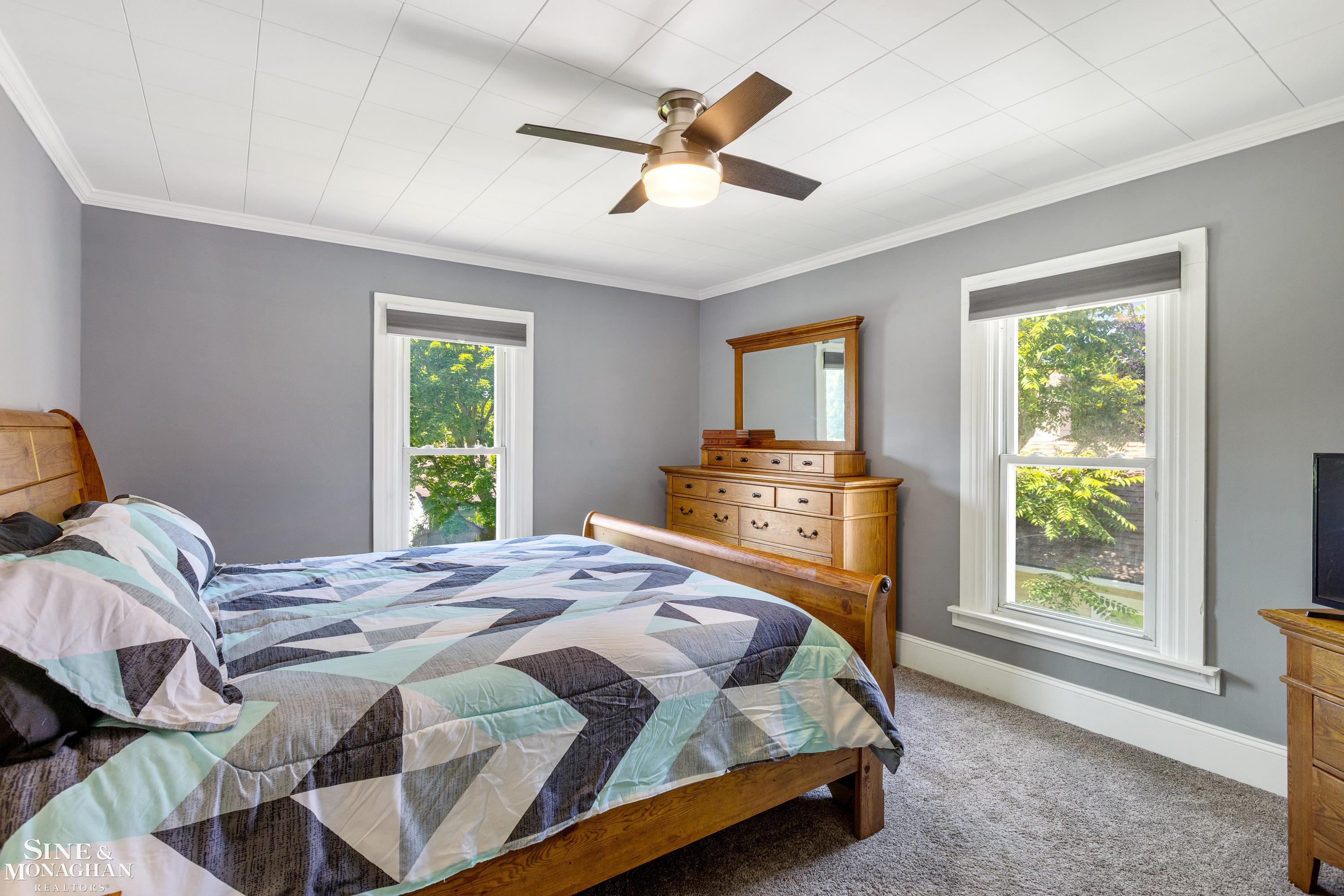 1328 South Riverside Avenue St. Clair, MI 48079 - Photo 24 of 64 50144071-e9ac11cb-64c5-40ea-ad37-4ca1b095afc8.JPG