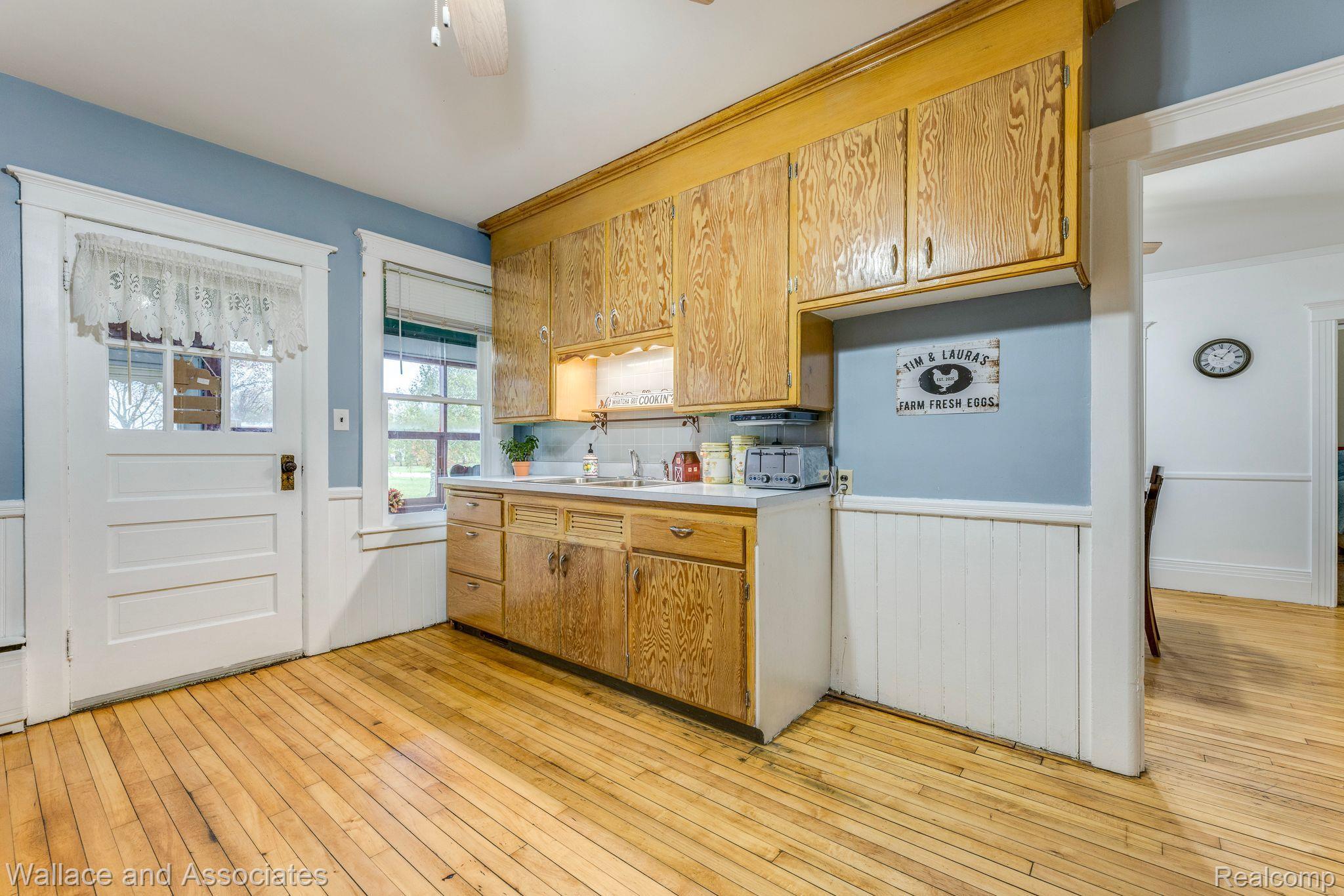 5070 Walker Road North Street, MI 48049 - Photo 10 of 71 Kitchen
