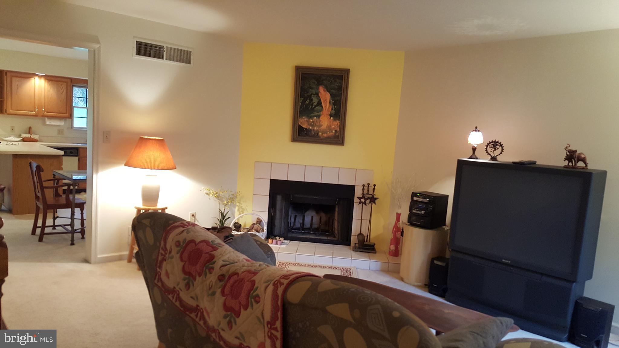 1813 Spring Ridge Lane Lancaster, PA 17603 - Photo 10 of 33 Gallery Image 10