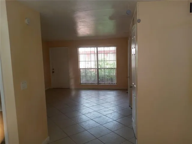 $1,900 | Undisclosed Address, Sunrise, FL 33313