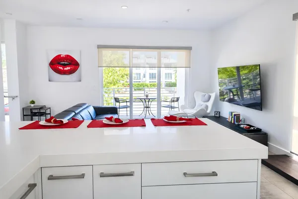 $8,500 | 1367 North Ocean Boulevard, Pompano Beach, FL 33062