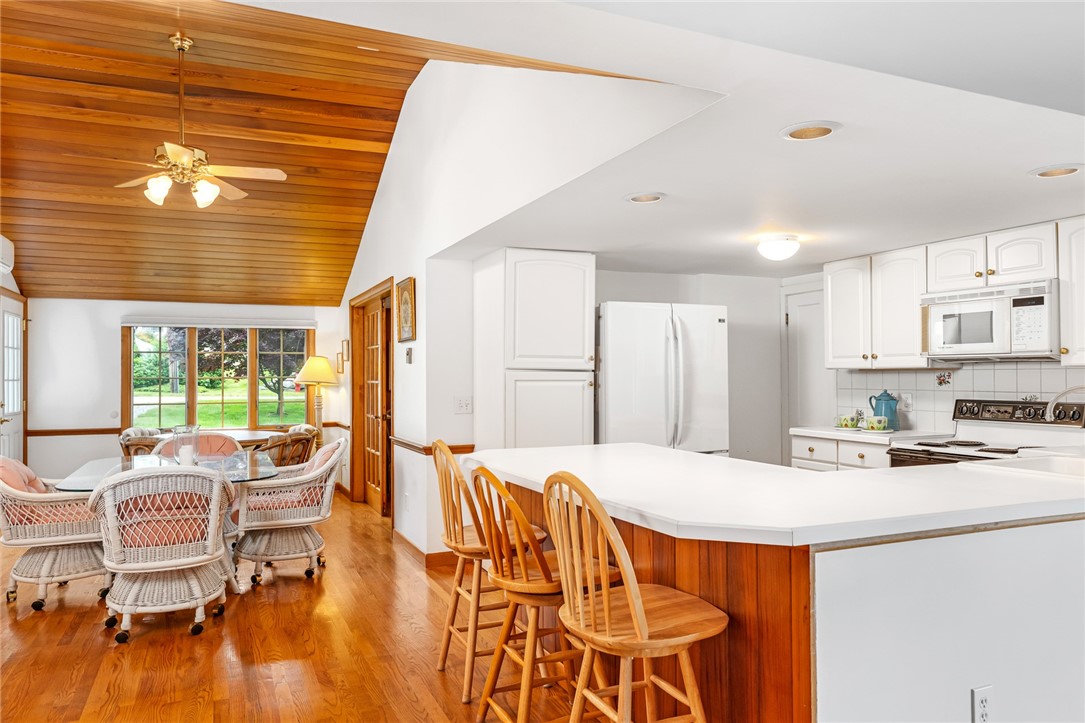 44 Fenway Road Westerly, RI 02891 - Photo 12 of 40