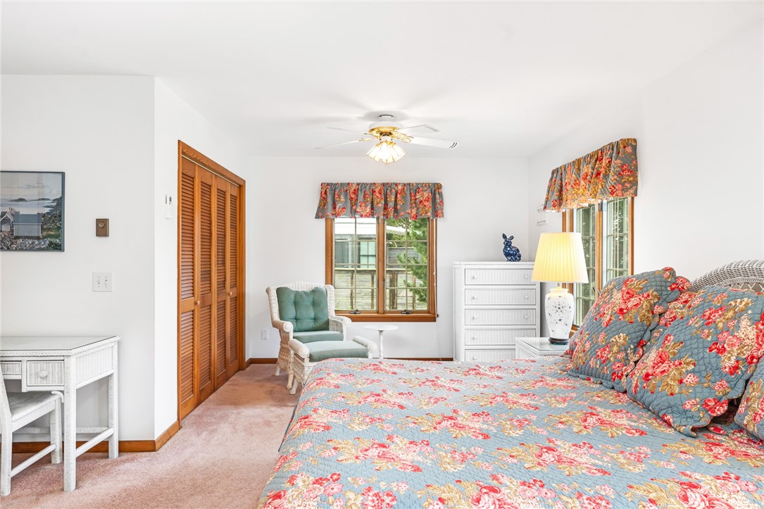 44 Fenway Road Westerly, RI 02891 - Photo 8 of 40