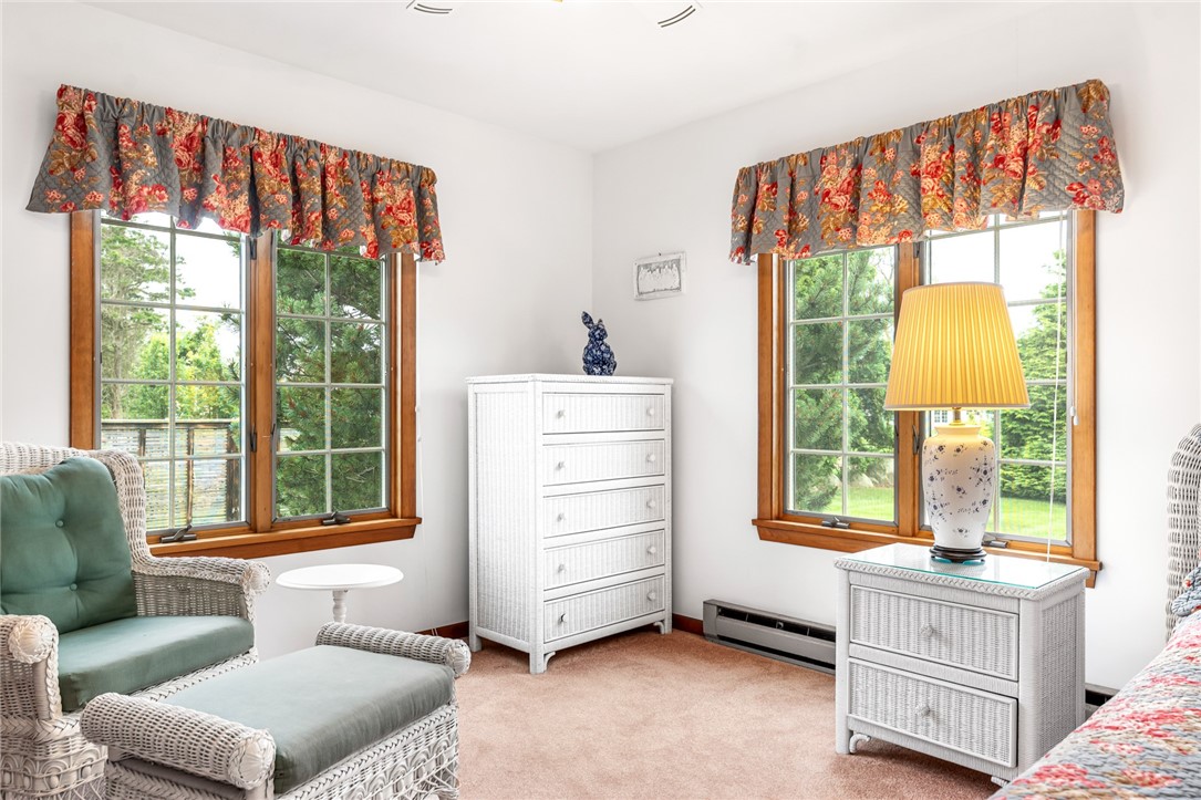 44 Fenway Road Westerly, RI 02891 - Photo 10 of 40