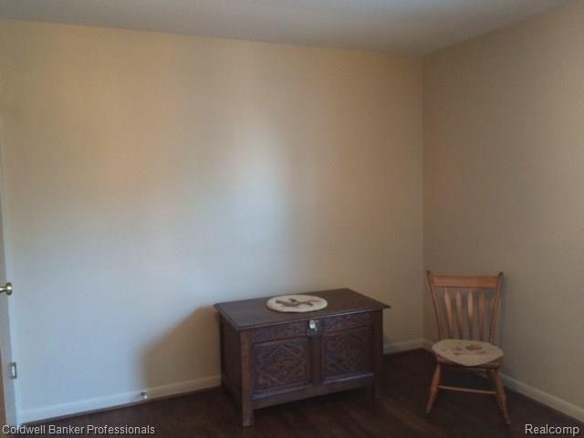 989 Canterbury Road Grosse Pointe, MI 48236 - Photo 29 of 40 19.JPG