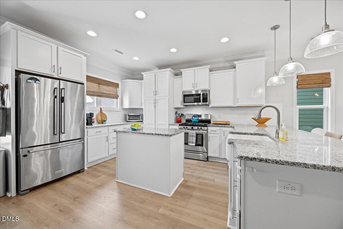 1153 Russet Lane Apex, NC 27523 - Photo 7 of 32 15-2A1A8942